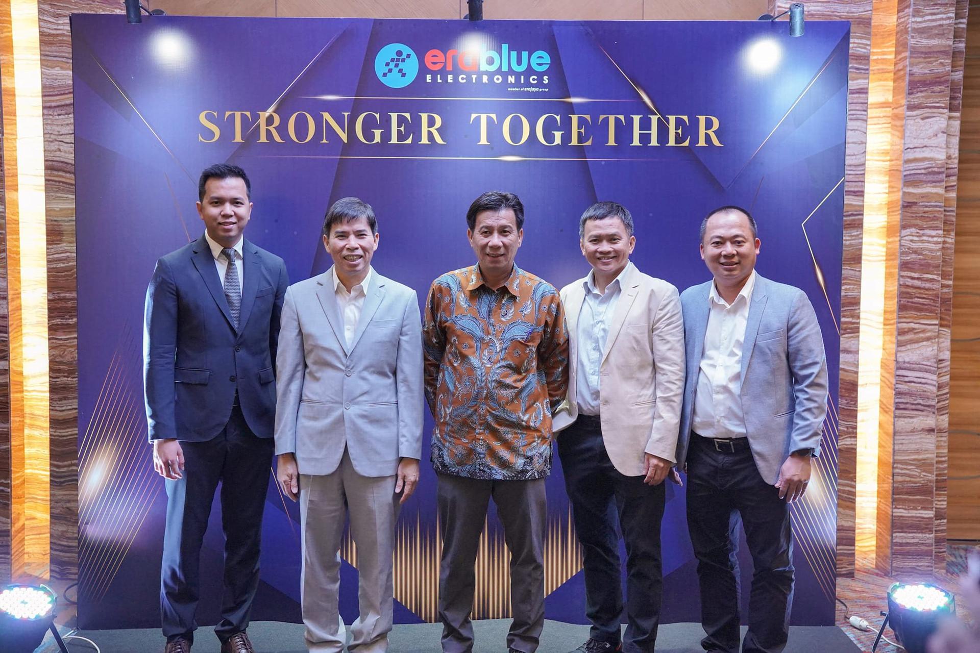 Thế giới di động tiến công Indonesia: Vì sao Erablue được thị trường ưa chuộng nhưng 5 tháng mới mở 5 cửa hàng, trái ngược kiểu "mở như vũ bão" ở Việt Nam? - Ảnh 5. Thế giới di động tiến công Indonesia: Vì sao Erablue được thị trường ưa chuộng nhưng 5 tháng mới mở 5 cửa hàng, trái ngược kiểu "mở như vũ bão" ở Việt Nam? - Ảnh 5.