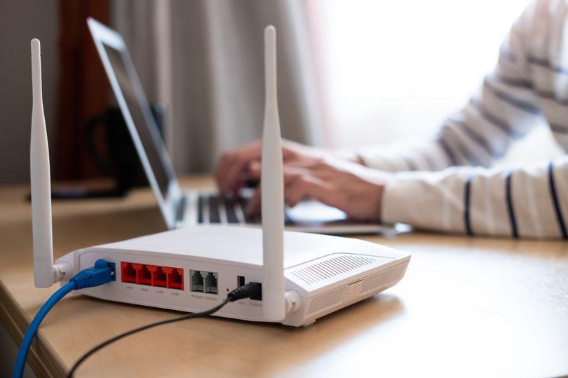 Nắng nóng có thể gây mất Wi-Fi đột ngột, đây là cách phòng tránh cực đơn giản - Ảnh 2.