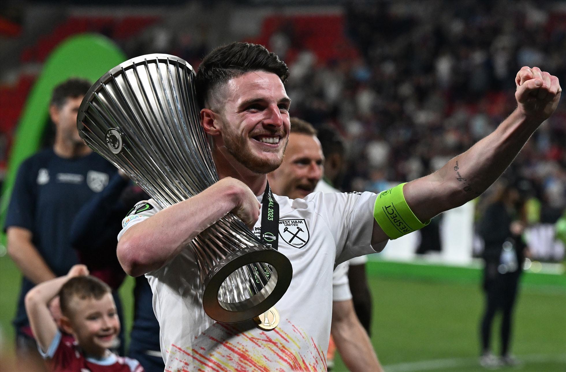 Declan Rice đang quá hot trên thị trường chuyển nhượng. Ảnh: AFP