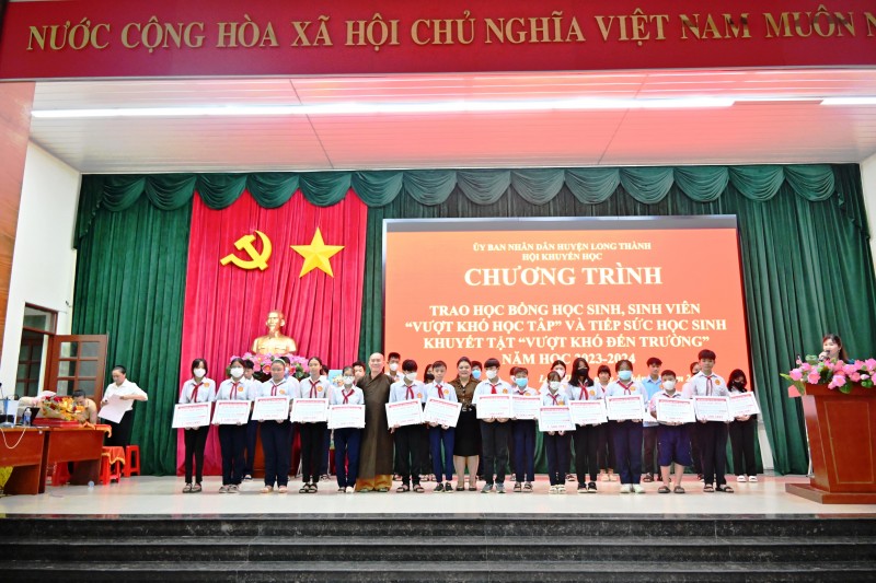 Vedan Việt Nam trao học bổng cho hơn 200 học sinh, sinh viên vượt khó