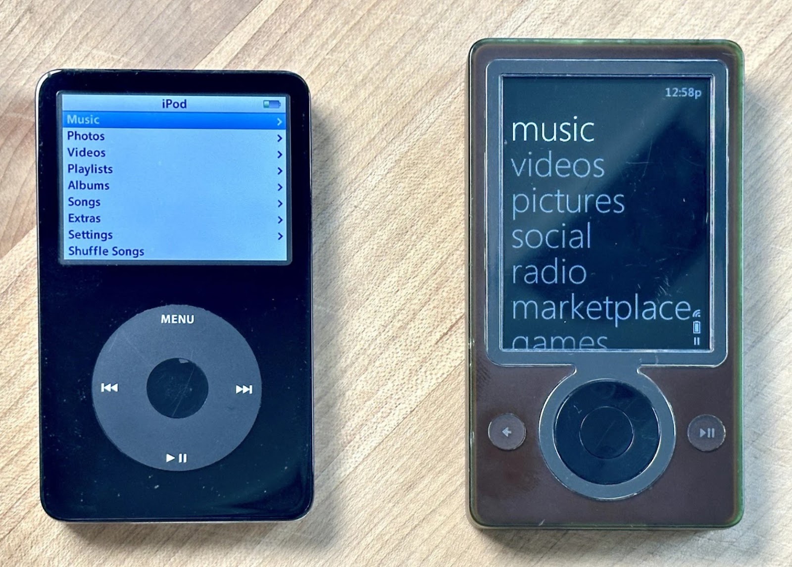 Nhìn lại Zune: Chiếc máy mang hai hoài bão lớn của Microsoft nhưng lại thất bại trong cả hai- Ảnh 3.