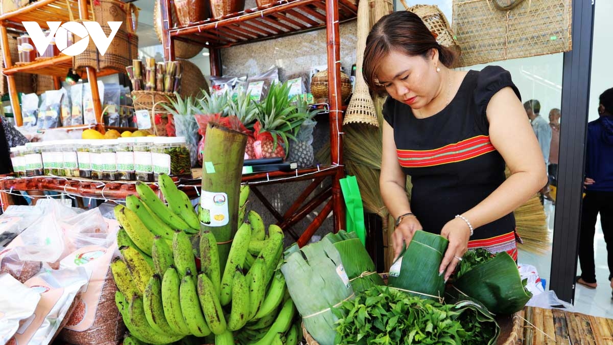 hien thuc hoa uoc mo khoi nghiep cua nhung co gai tre vung cao hinh anh 1