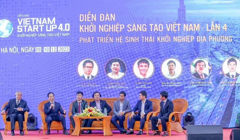 Các đại biểu tham dự phần tọa đàm.