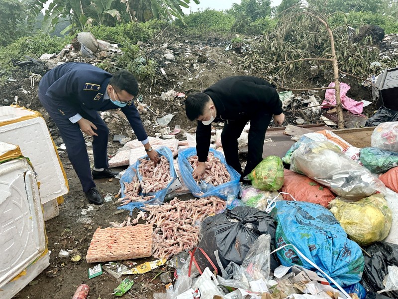 Thực hiện tiêu hủy hàng hóa vi phạm