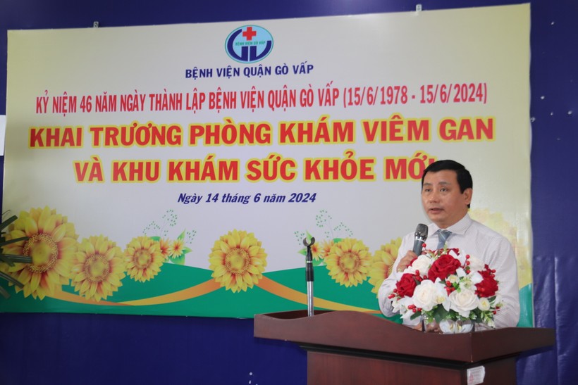 PGS.TS.BS Trần Phủ Mạnh Siêu – Giám đốc Bệnh viện quận Gò Vấp phát biểu tại buổi lễ.