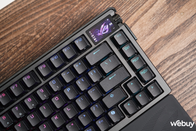 Đánh giá ASUS Azoth Extreme: Bàn phím cơ gaming giá tận 15 triệu Đồng có gì hay?- Ảnh 1. Đánh giá ASUS Azoth Extreme: Bàn phím cơ gaming giá tận 15 triệu Đồng có gì hay?- Ảnh 1.