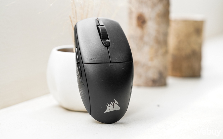 Đánh giá chuột gaming Corsair M55 Wireless: Chất lượng hoàn thiện như một "cỗ xe tăng"- Ảnh 1.