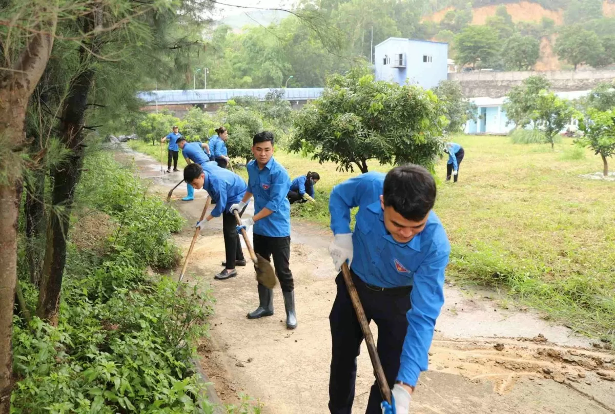 Công ty Môi trường - TKV hưởng ứng Chiến dịch 'Làm cho thế giới sạch hơn' năm 2024