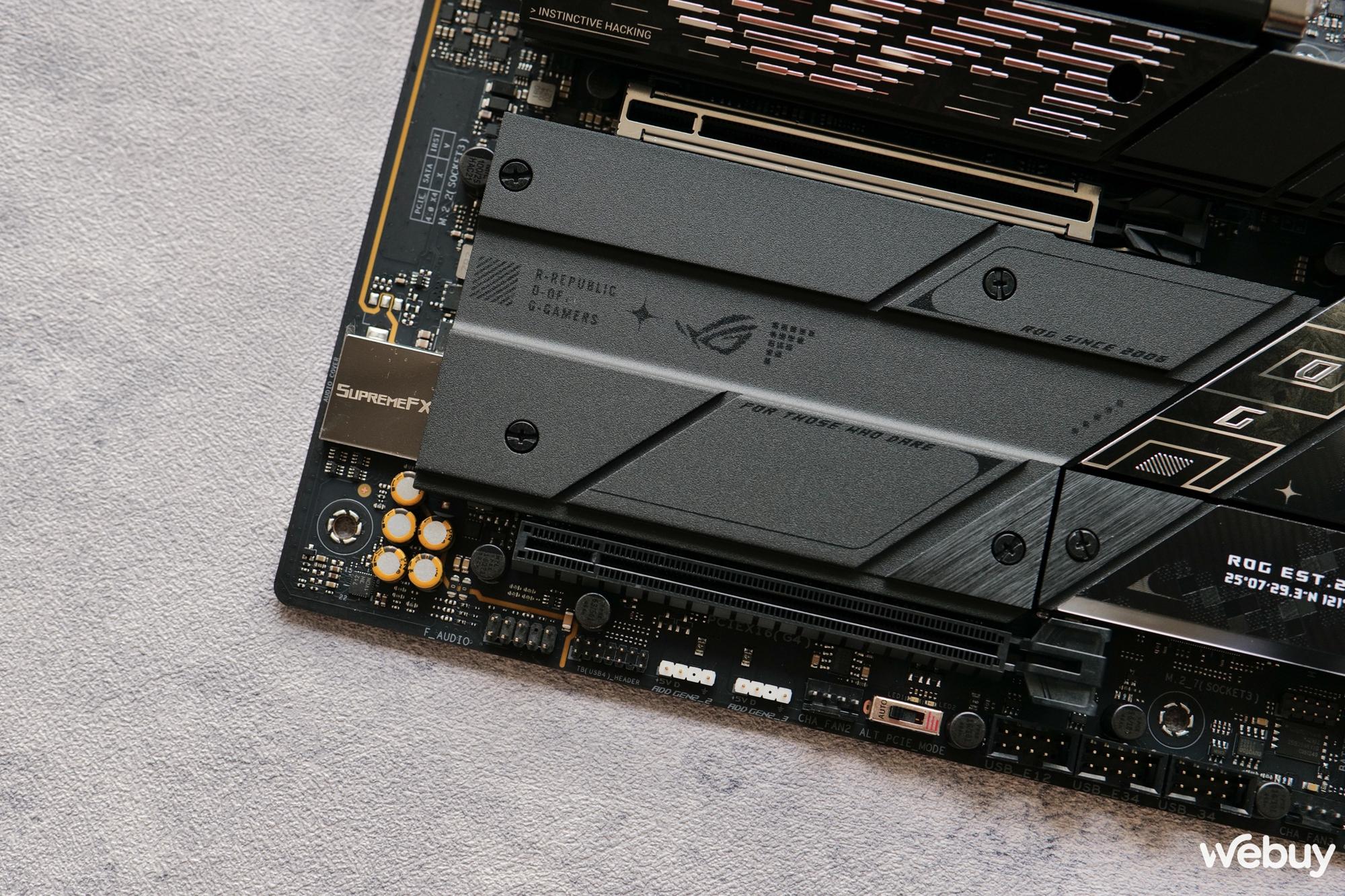 Mở hộp ASUS ROG Strix Z890-E Gaming WiFi: Hiệu năng song hành với tiện lợi- Ảnh 15.