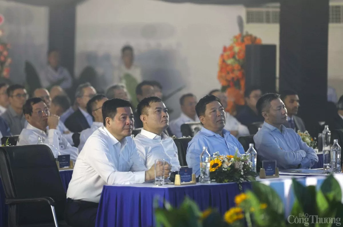 Thủ tướng Phạm Minh Chính dự chuỗi sự kiện dầu khí và điện gió ngoài khơi Thủ tướng Phạm Minh Chính dự chuỗi sự kiện dầu khí và điện gió ngoài khơi