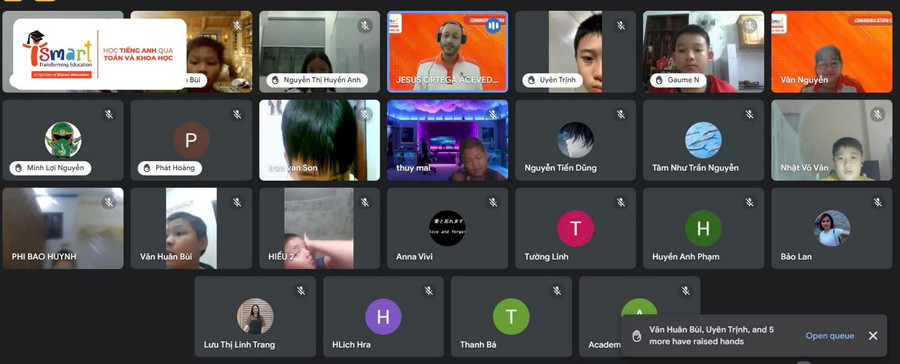 Các em học sinh chương trình iSMART bắt đầu quen dần với hình thức học tập trực tuyến và phối hợp với giáo viên tích cực trong suốt các buổi học hằng tuần. b6-h3.png