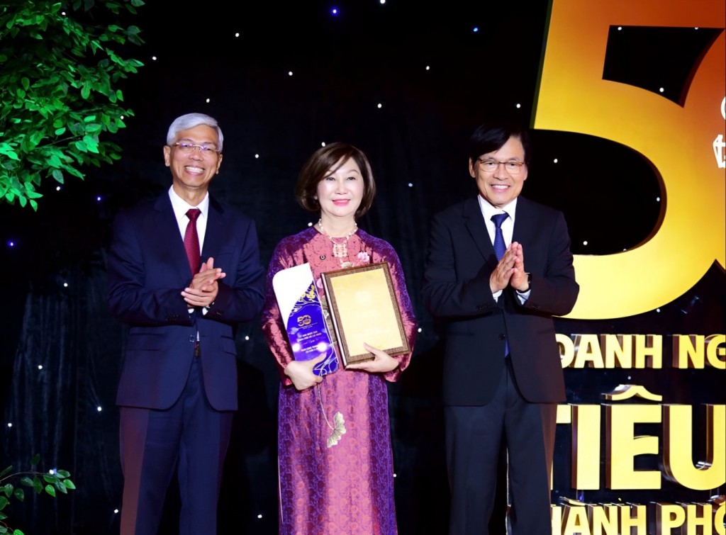 ACB - ngân hàng duy nhất vào top 50 doanh nghiệp tiêu biểu TP Hồ Chí Minh