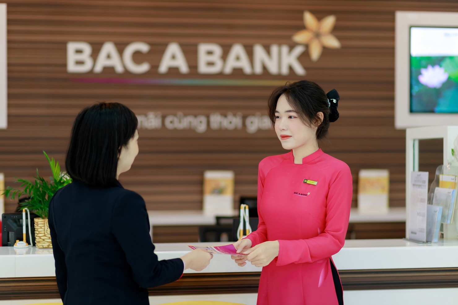Chỉ với các thao tác đơn giản, khách hàng có cơ hội nhận thưởng từ Bac A Bank.