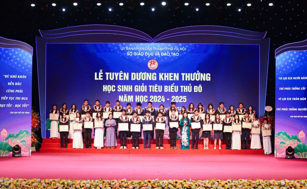 Ở đâu có học sinh chăm ngoan, thầy cô tâm huyết... ở đó thành tựu sẽ nở hoa