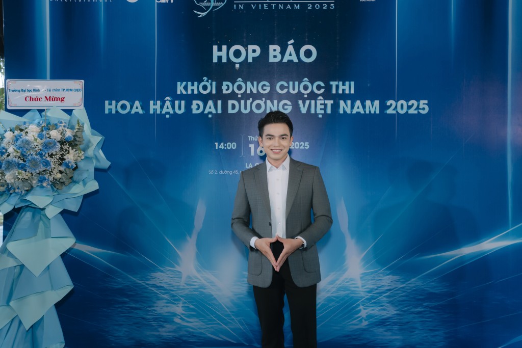Nhà văn, MC Hải Triều