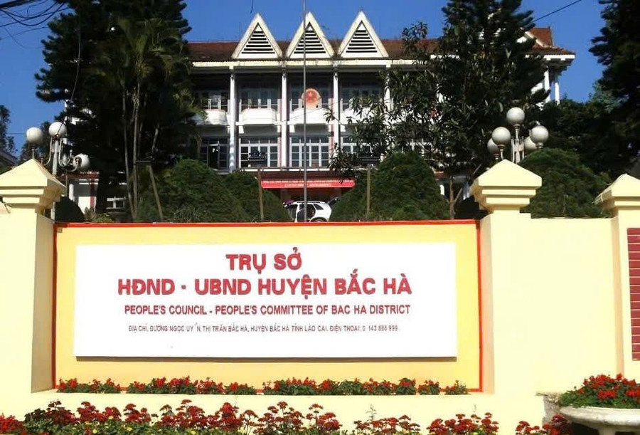Trụ sở UBND huyện Bắc Hà.
