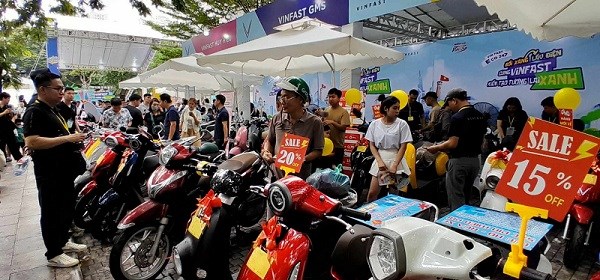 Đề xuất Bộ Tài chính nghiên cứu chính sách hỗ trợ khi áp dụng lộ trình khí thải xe máy