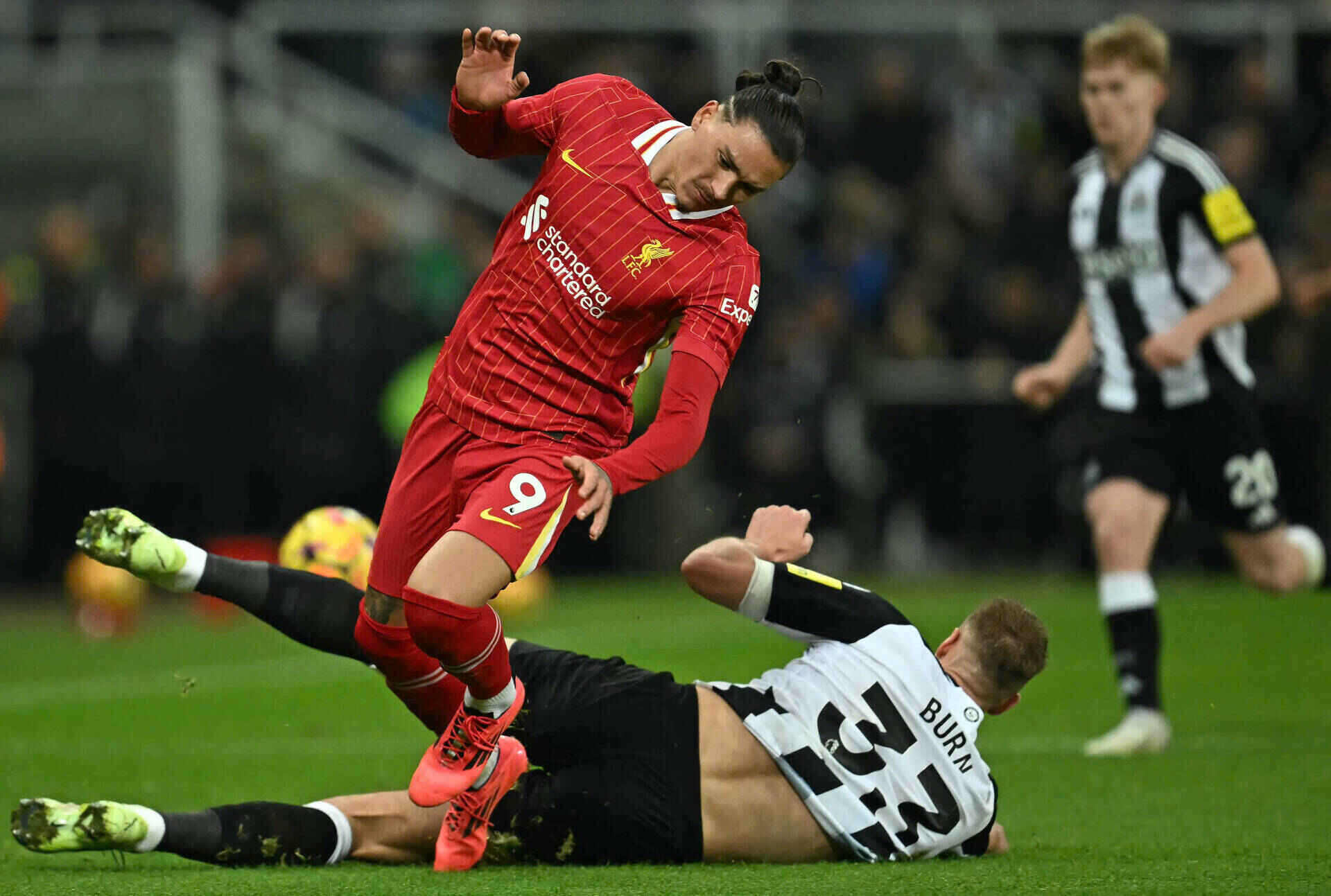 Nunez không cho thấy sự ổn định cần thiết tại Anfield. Ảnh: AFP