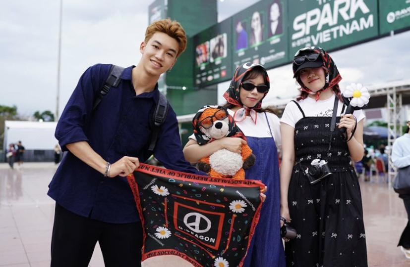 Concert của G-Dragon ở Hà Nội gây sốt, fan đổ xô đặt vé máy bay sớm 4 tháng