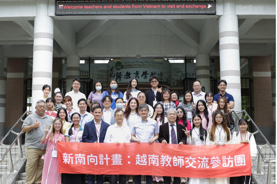 giang-vien-dai-hoc-dai-cat-tim-vang-tu-khau-tuyen-chon-2.jpg