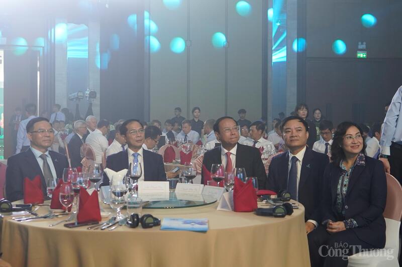 Các đại biểu dự sự kiện. Ảnh: Nguyễn Ngọc