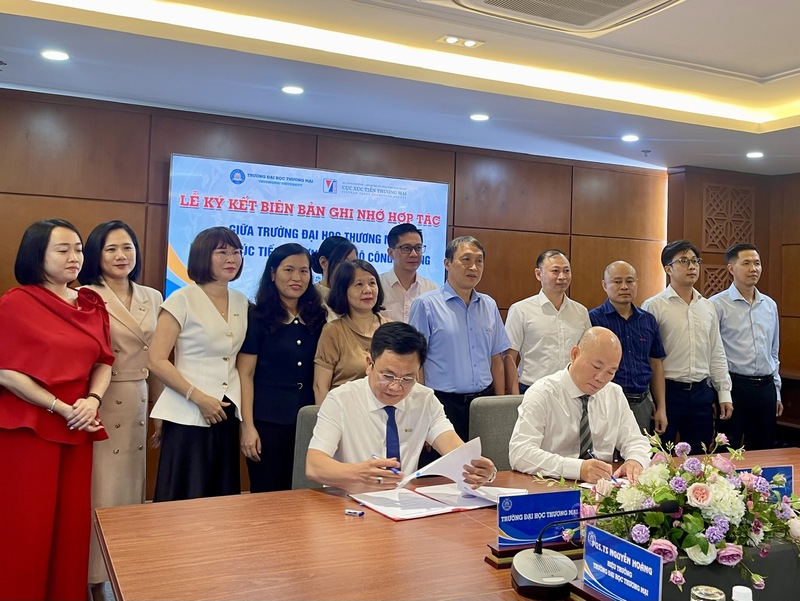 Lễ ký kết Biên bản ghi nhớ hợp tác giữa Cục Xúc tiến thương mại và Trường Đại học Thương mại