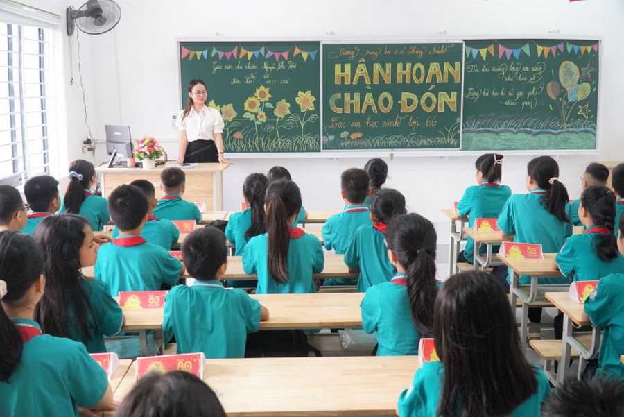 hoc-sinh-nghe-an-tuu-truong-10.jpg
