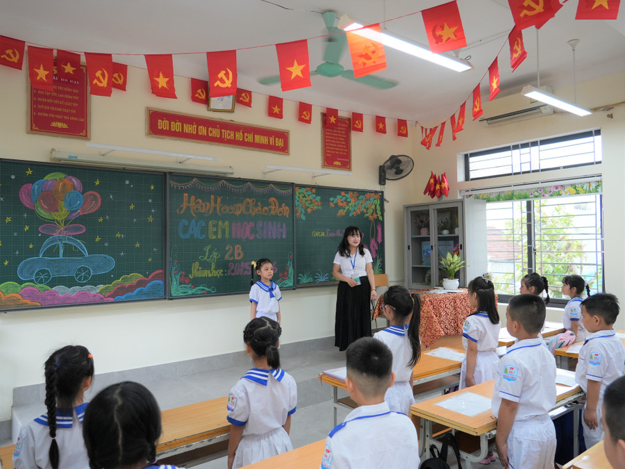hoc-sinh-nghe-an-tuu-truong-4.jpg