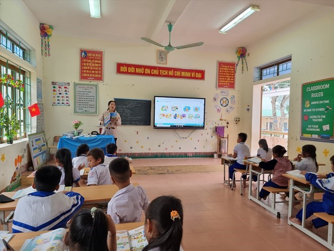 Nghệ An giao Sở Giáo dục và Đào tạo khẩn trương tuyển dụng, điều động giáo viên
