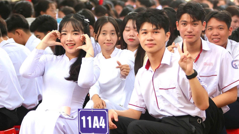 vov_-_hoc_sinh_can_tho_ron_rang_chao_nam_hoc_moi_2025_-_2026.jpg