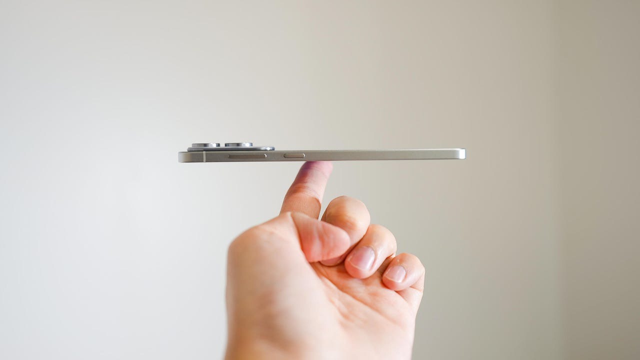 Galaxy S25 Edge.jpg