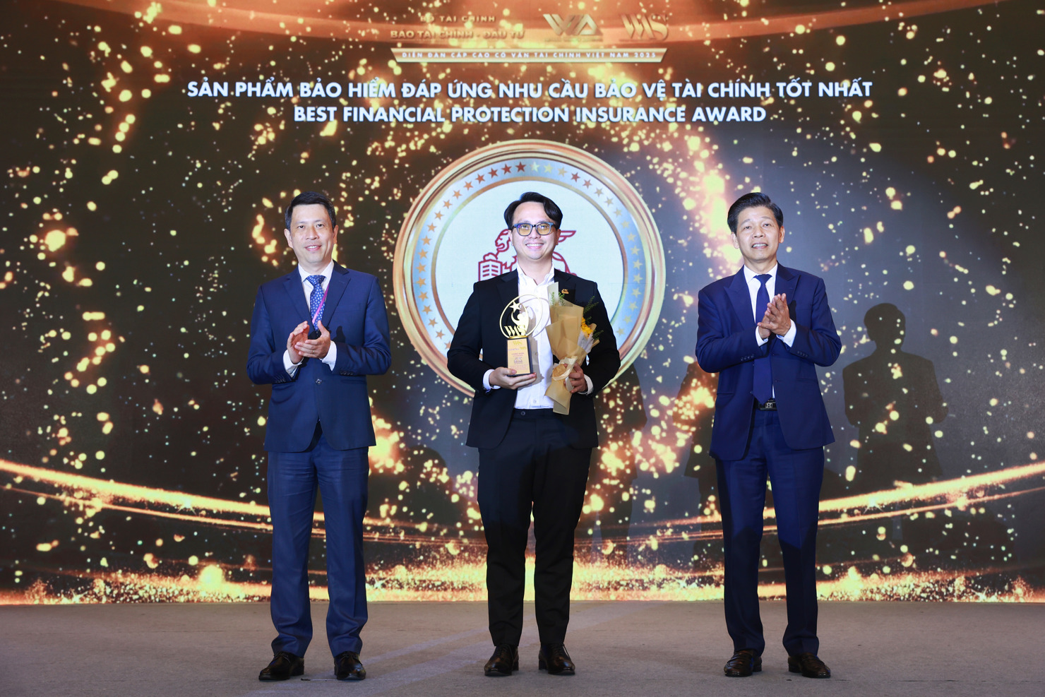 Đại diện của Generali Việt Nam tại Lễ vinh danh Diễn đàn Cấp cao Cố vấn Tài chính Việt Nam 2025.