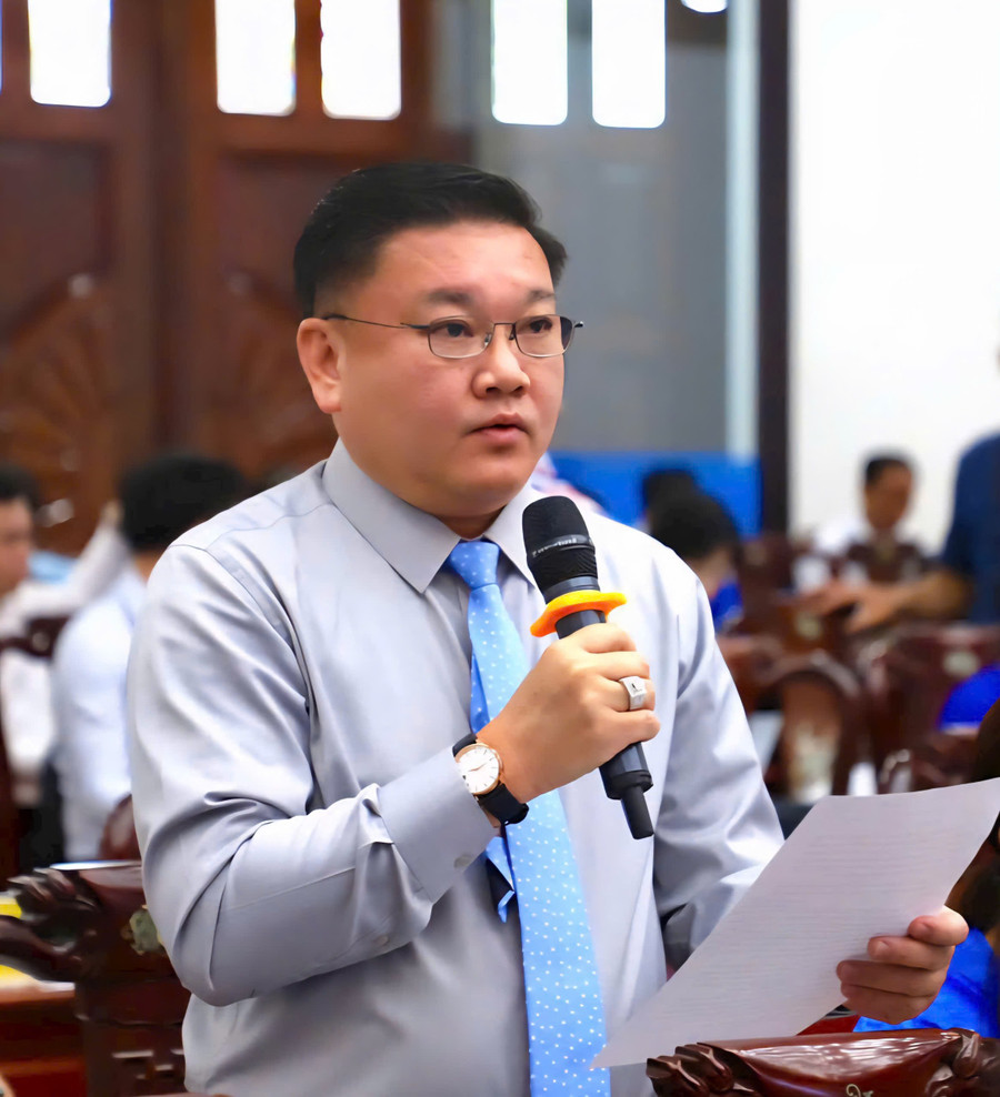 Tiến sĩ Trần Khắc Tâm - Đại biểu HĐND TP Cần Thơ. z7165717158996-3b98735013b9c2e866d73af95a8a4756.jpg