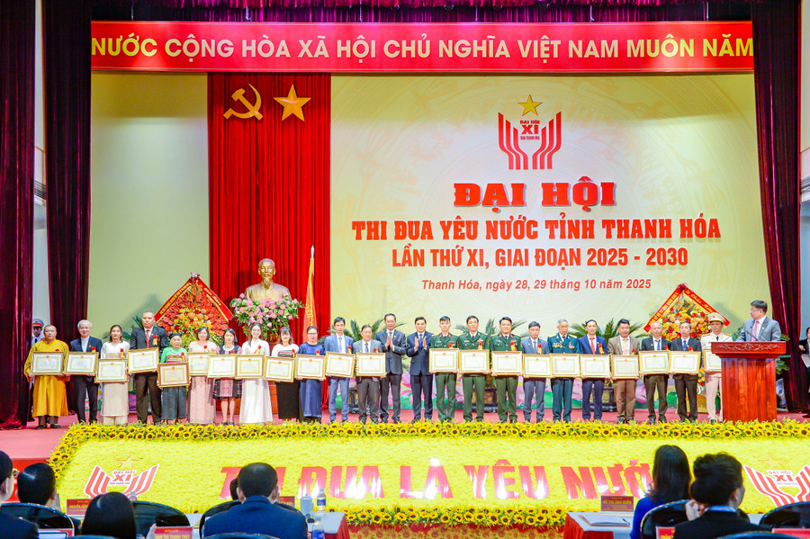 dh-thi-dua-yeu-nuoc-lan-thu-xi-hoang-dong-71.jpg