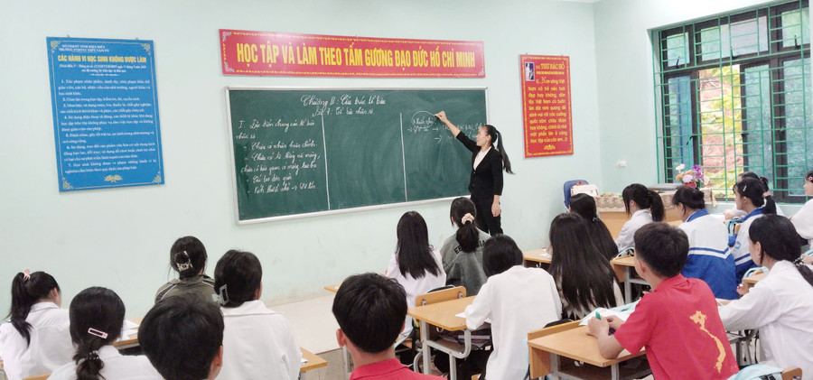 Cô Ngát đã thắp lên niềm tin, khát vọng học tập cho học trò dân tộc thiểu số nơi vùng cao. vungcaojpg3.jpg