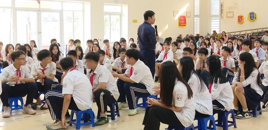 Việc giáo dục giới tính cho trẻ góp phần nâng cao chất lượng dân số về sau. Ảnh: HN, 107.jpg