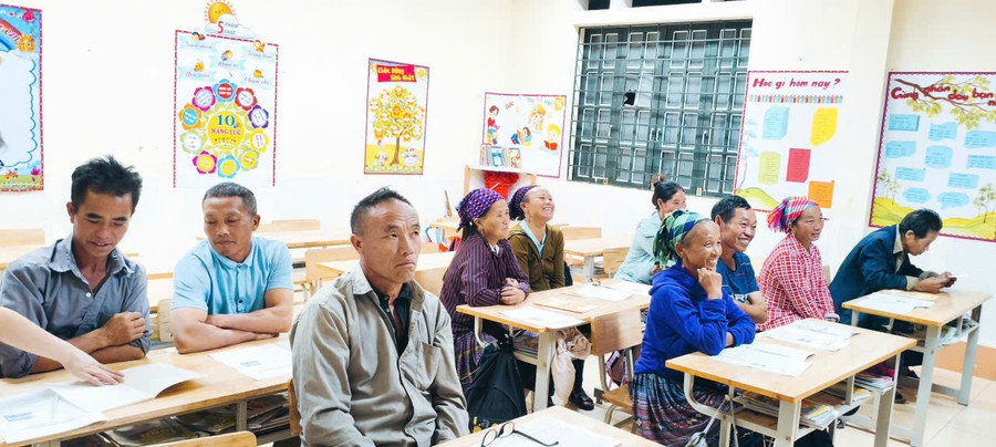 Một buổi học tiếng nói và chữ viết