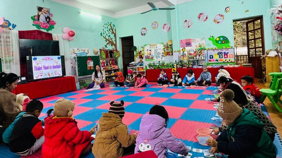 Các em học sinh Trường Mầm non Sơn Vĩ. (Ảnh: Nguyễn Hà)