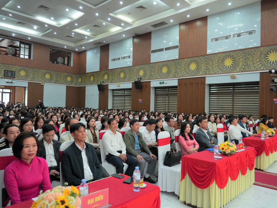 Hội thi năm nay quy tụ 36 giáo viên tham gia, đông nhất từ trước tới nay. Ảnh: Hồ Lài bna02914.jpg