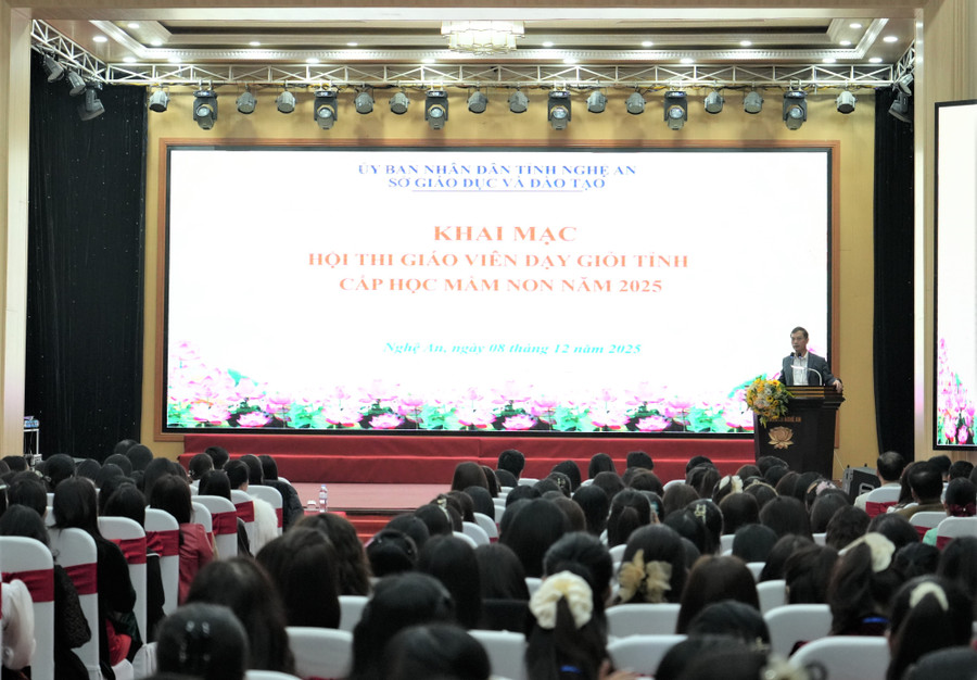 Sở GD&ĐT Nghệ An tổ chức khai mạc Hội thi Giáo viên dạy giỏi tỉnh cấp mầm non. Ảnh: Hồ Lài bna02911.jpg