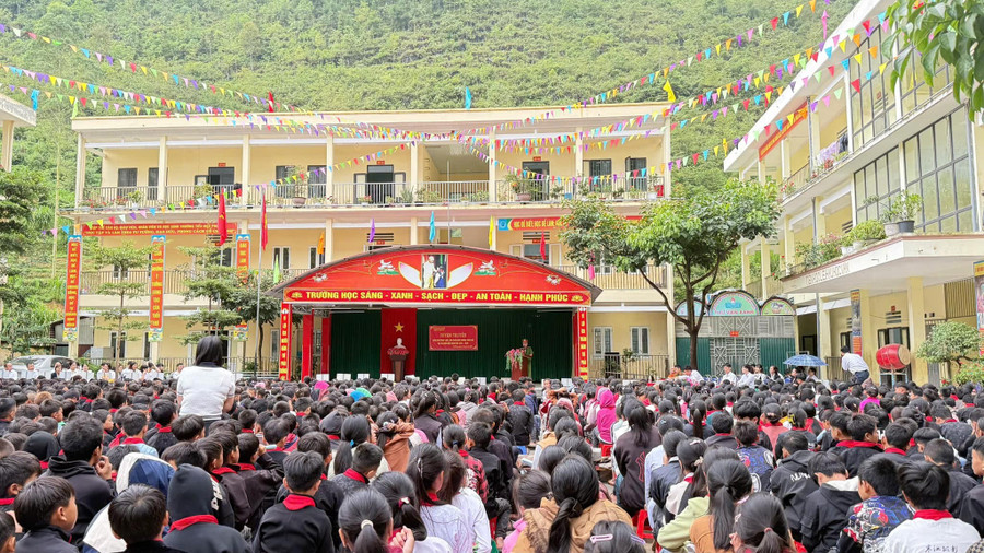 Trường Tiểu học Phố Cáo giảm điểm trường lẻ đáp ứng nhu cầu học tập. 1-phocao.jpg