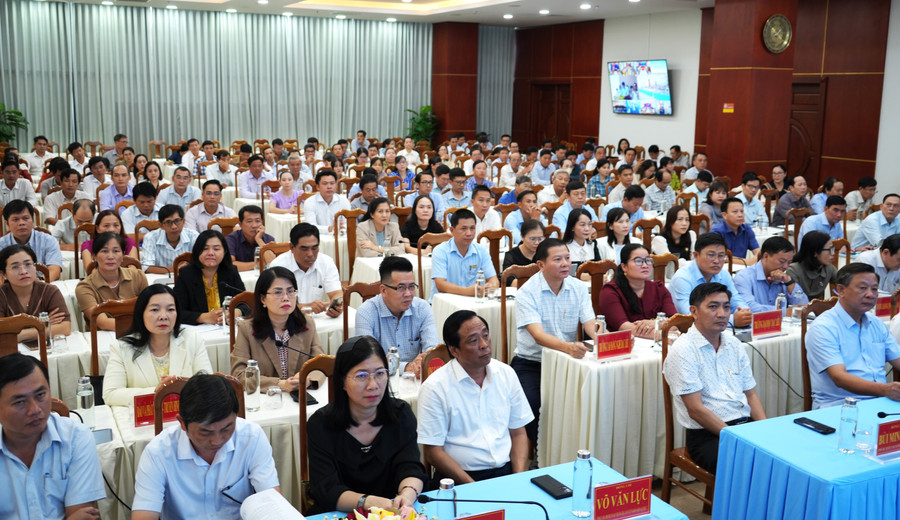 Đại biểu dự hội nghị.