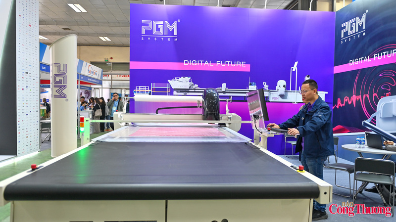 Triển lãm tập trung giới thiệu các giải pháp máy móc, thiết bị hiện đại, nguyên phụ liệu, vải và phụ kiện ngành dệt may, đồng thời cập nhật các xu hướng sản xuất xanh, công nghệ tiên tiến và phát triển bền vững, đáp ứng yêu cầu ngày càng cao của thị trường toàn cầu.