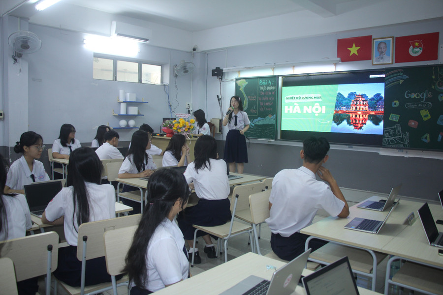 Tiết học Google của học sinh TPHCM.