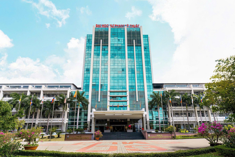 Trường ĐH Công nghệ - Kỹ thuật TPHCM tiền thân là Trường ĐH Sư phạm Kỹ thuật TPHCM. Ảnh: HCMUTE. 407600016293868635.jpg