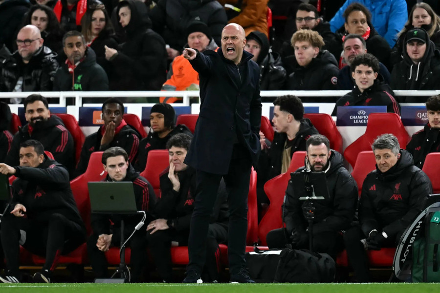 Chiến thắng đậm ở Champions League giúp giảm bớt áp lực cho HLV Arne Slot liverpool1.jpg