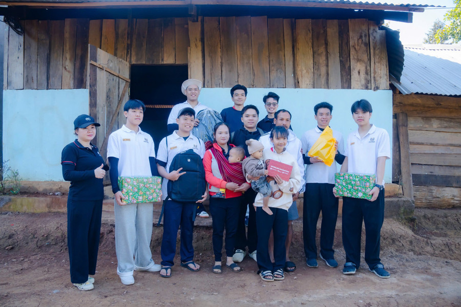 Học sinh INschool trong chương trình thiện nguyện tại Lâm Đồng 2026. img-6891.jpg