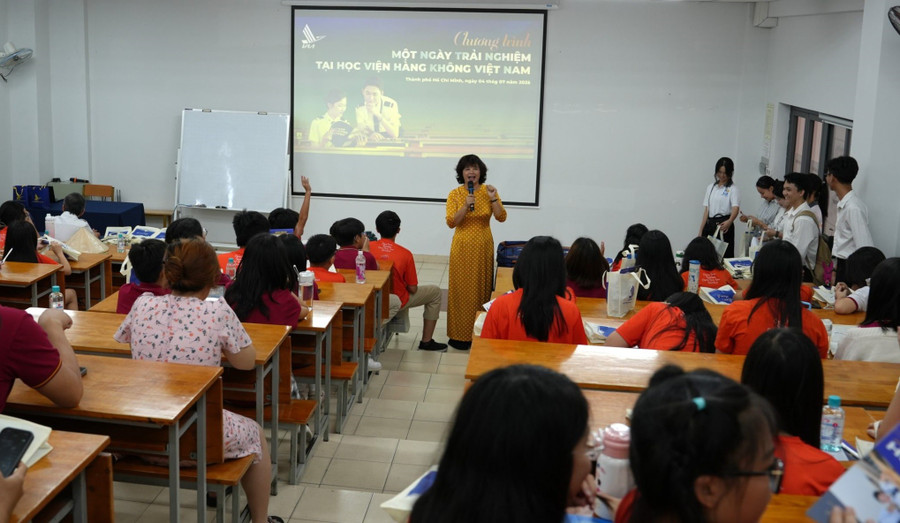 Một lớp học tại Học viện Hàng không Việt Nam. Ảnh: Website nhà trường thu-hut-va-phat-trien-chuyen-gia-quoc-te-1.jpg