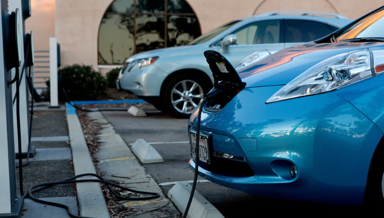 Mất bao lâu để sạc một chiếc xe điện?