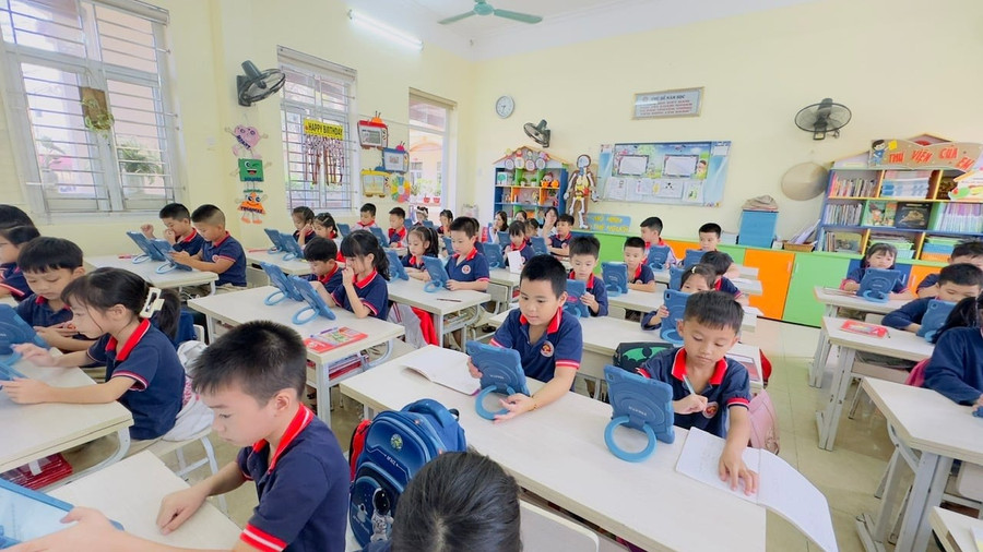 Mô hình lớp học thông minh tại Trường Tiểu học Trần Nhân Tông, Ninh Bình. Ảnh: NTCC lop-hoc-tuong-lai-dang-van-hanh-ra-sao-2-5337.jpg